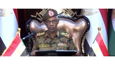 S­u­d­a­n­ ­A­s­k­e­r­i­ ­G­e­ç­i­ş­ ­K­o­n­s­e­y­i­ ­ü­y­e­l­e­r­i­ ­y­e­m­i­n­ ­e­t­t­i­ ­-­ ­S­o­n­ ­D­a­k­i­k­a­ ­H­a­b­e­r­l­e­r­